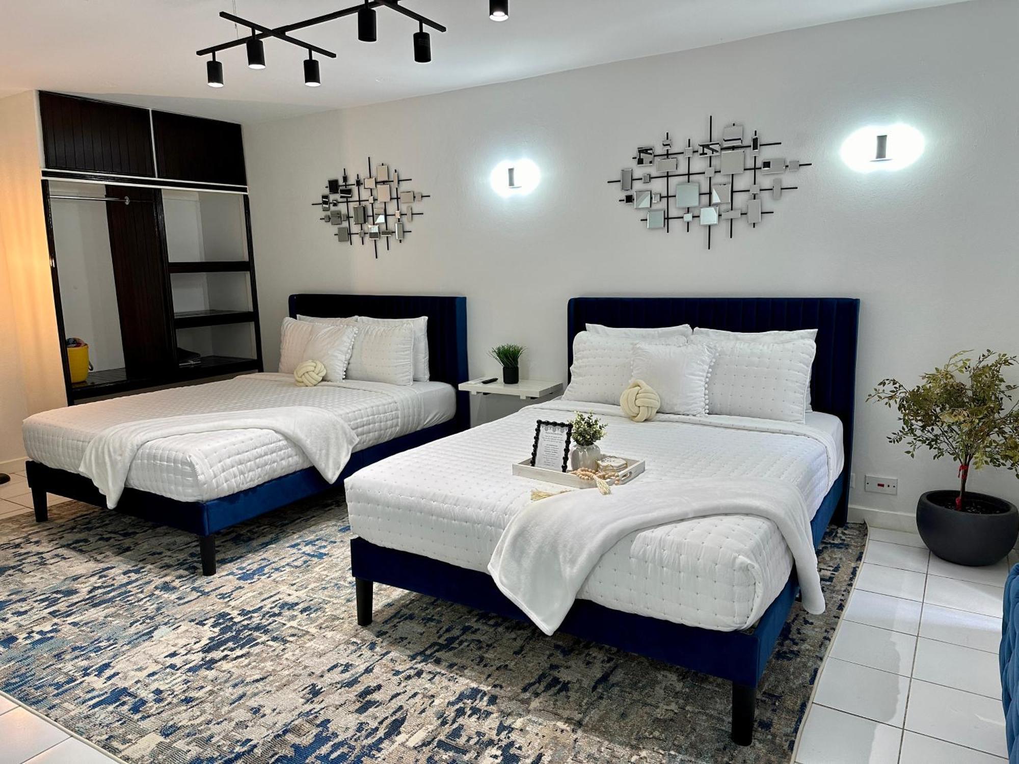 Falcon Shoreline- Airport Pickup Available - Gated-Security Montego Bay Exterior photo